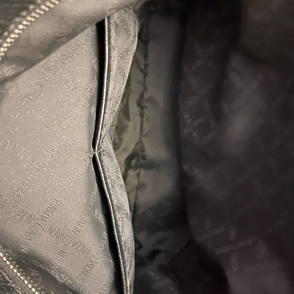 VINTAGE RARE Pineda Covalin Tote
Floral White Snowflakes Print - Picture 11 of 16